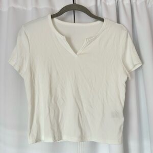 SHEIN Solid White Ribbed Short Sleeve V-Neck Crop Top Size Large